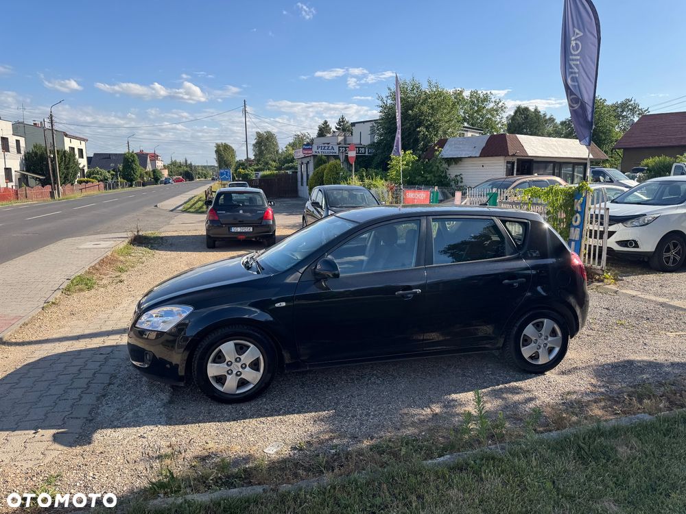 Kia Ceed - 6