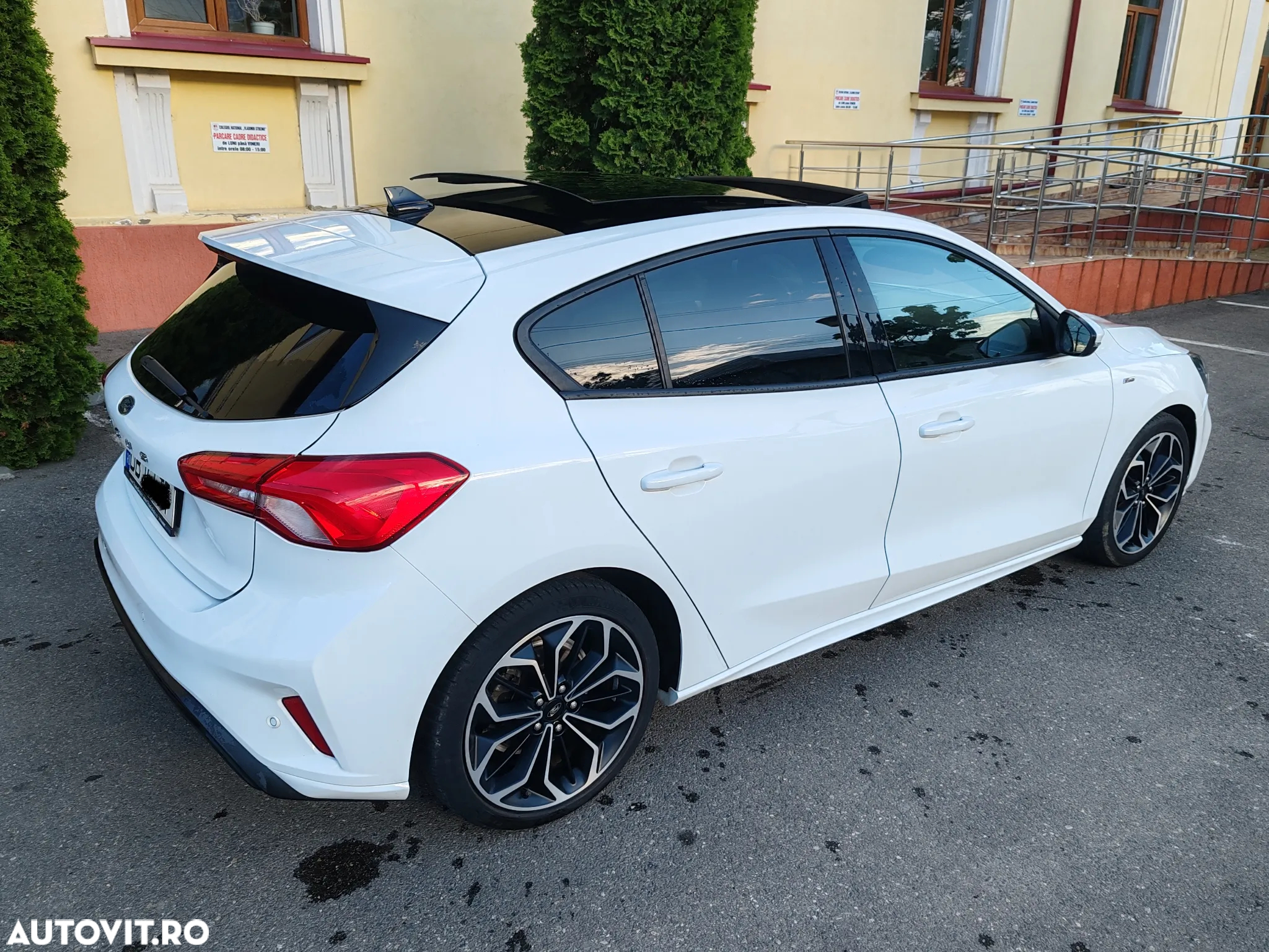 Ford Focus 1.0 EcoBoost Start-Stopp-System ST-LINE - 3