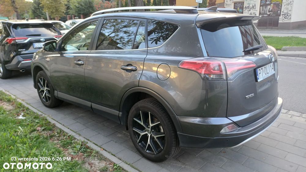 Toyota RAV4 Hybrid Style 4x2 - 13