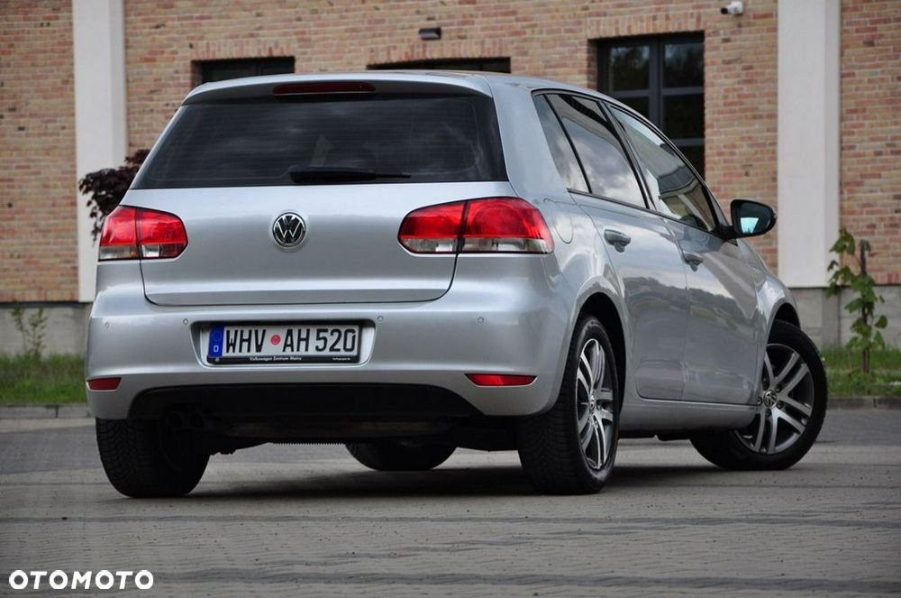 Volkswagen Golf - 16