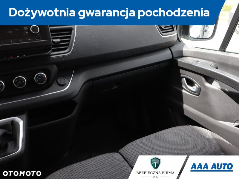 Renault Trafic - 9