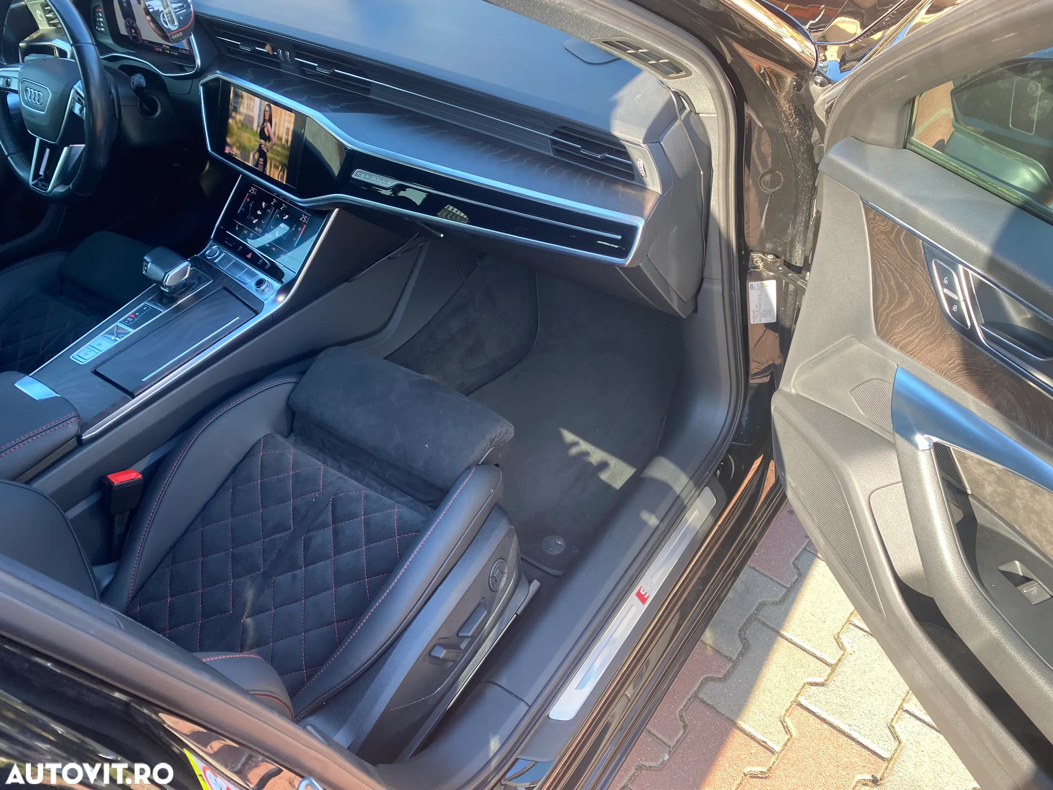 Audi A6 Avant 40 TDI quattro S tronic S line - 26