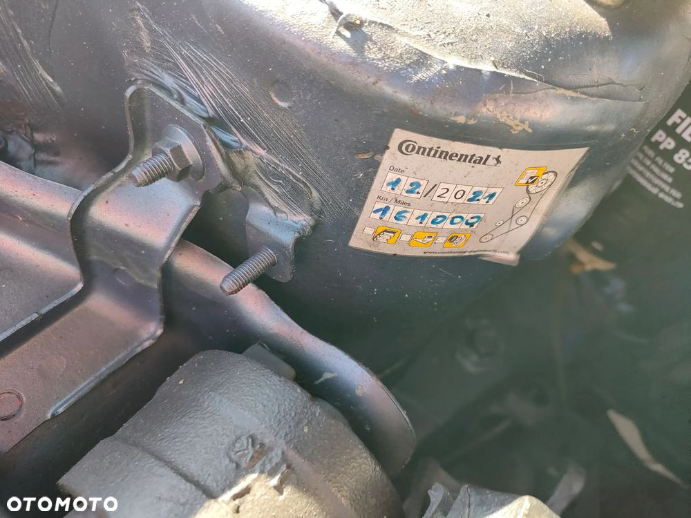 Mazda 323 - 35