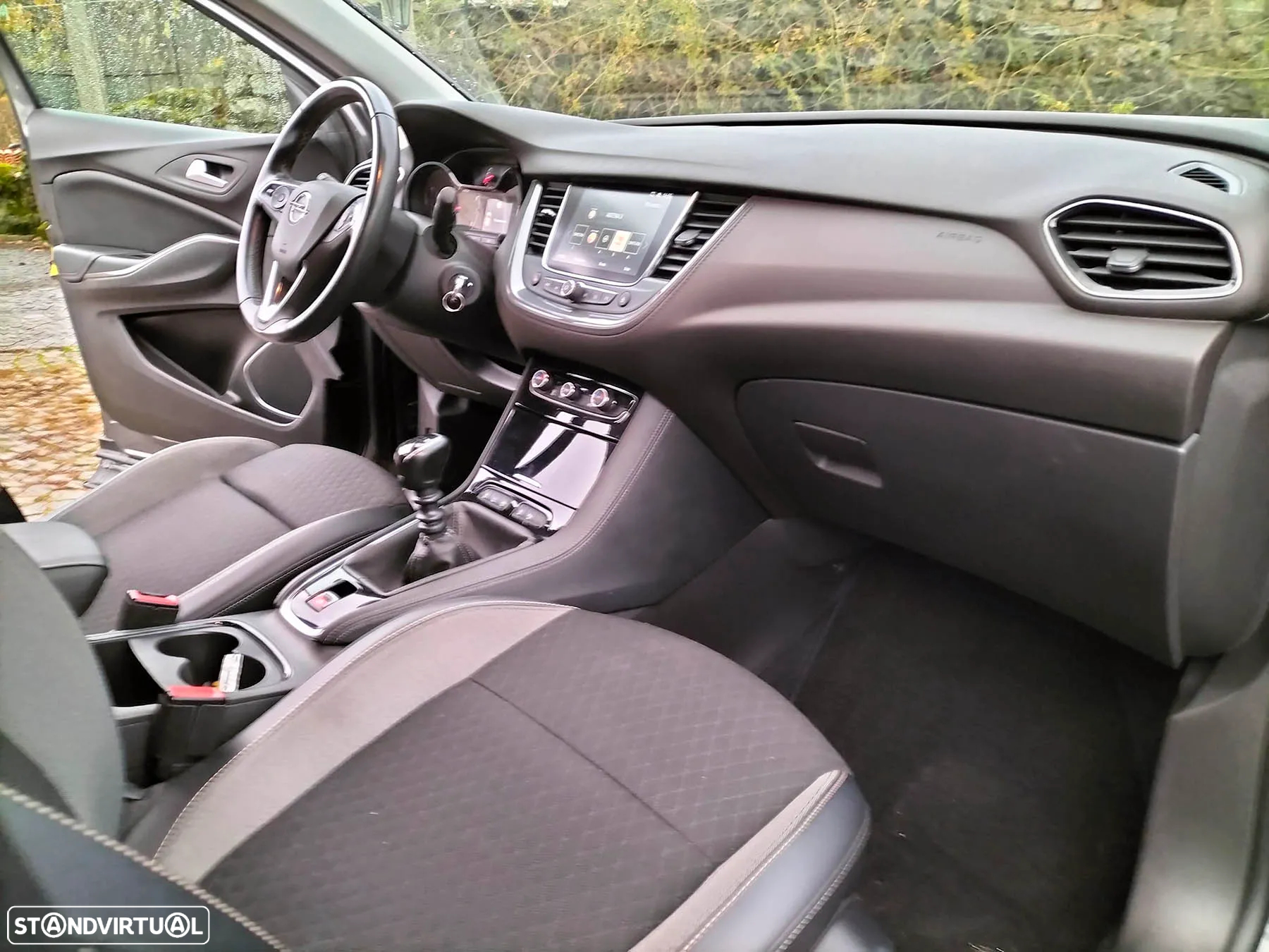 Opel Grandland X 1.2 S&S Design Line - 11