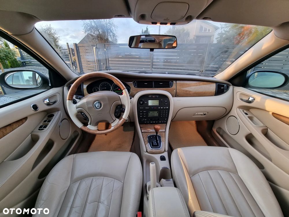 Jaguar X-Type Estate 2.5 V6 4x4 Executive - 29