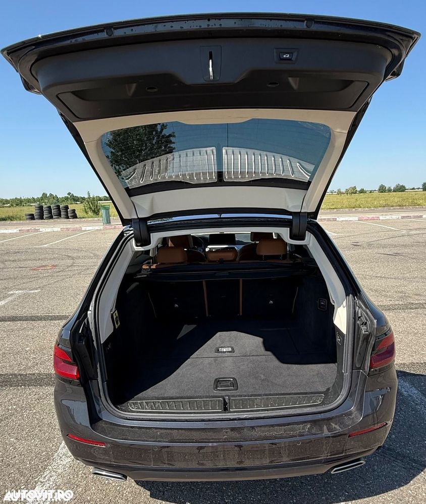 BMW Seria 5 520d Aut. Luxury Line - 10