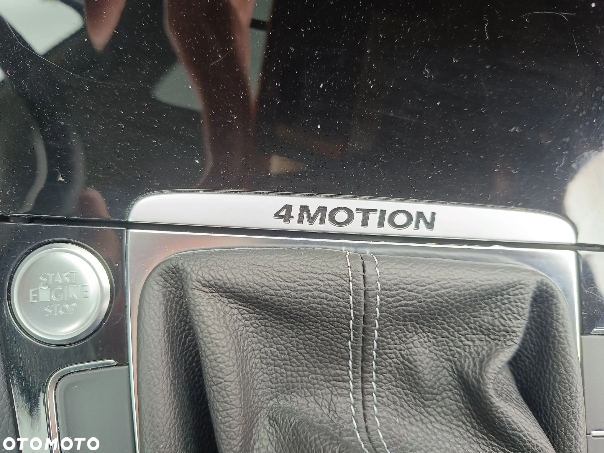 Volkswagen Golf 2.0 TDI 4Motion BlueMotion Technology Cup - 25