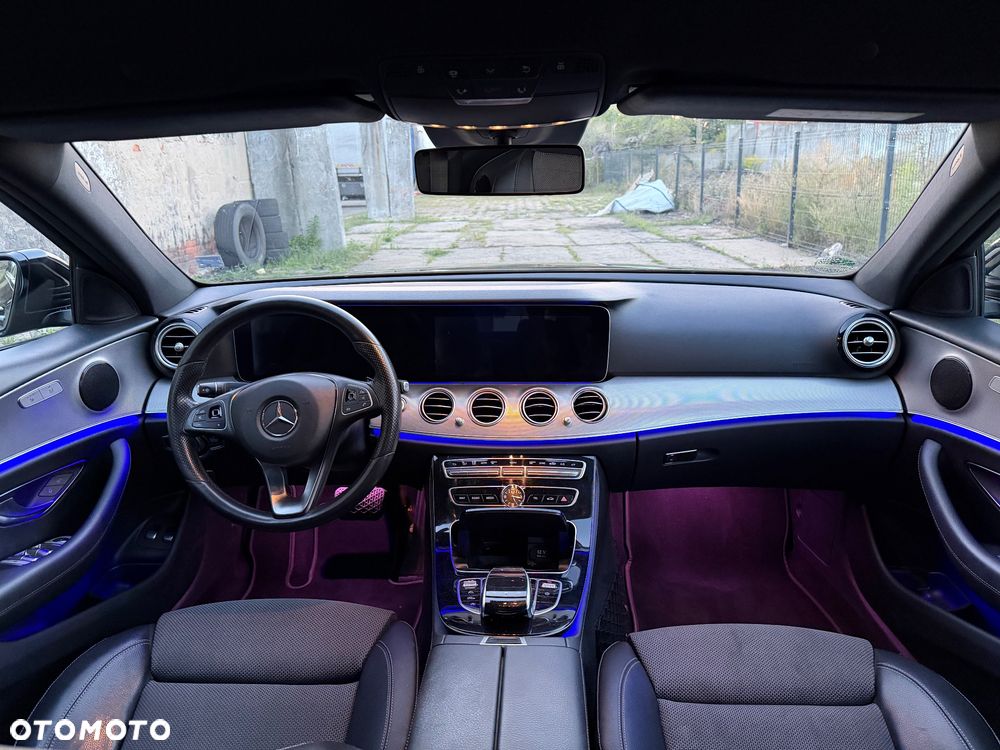 Mercedes-Benz Klasa E 220 d 9G-TRONIC Exclusive - 18
