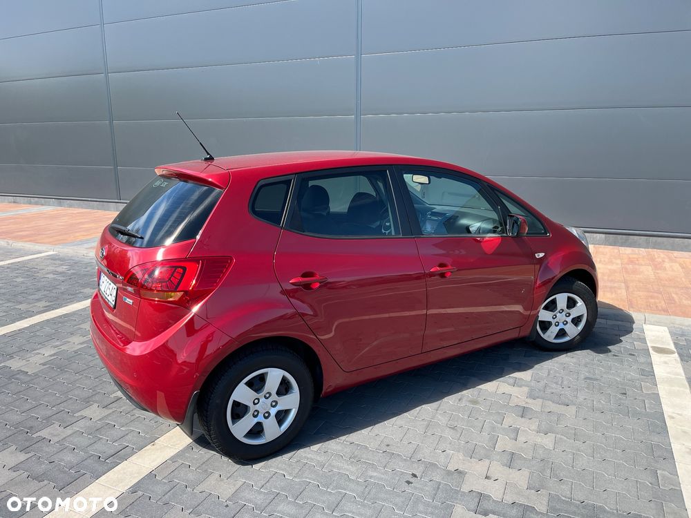 Kia Venga 1.4 L - 8