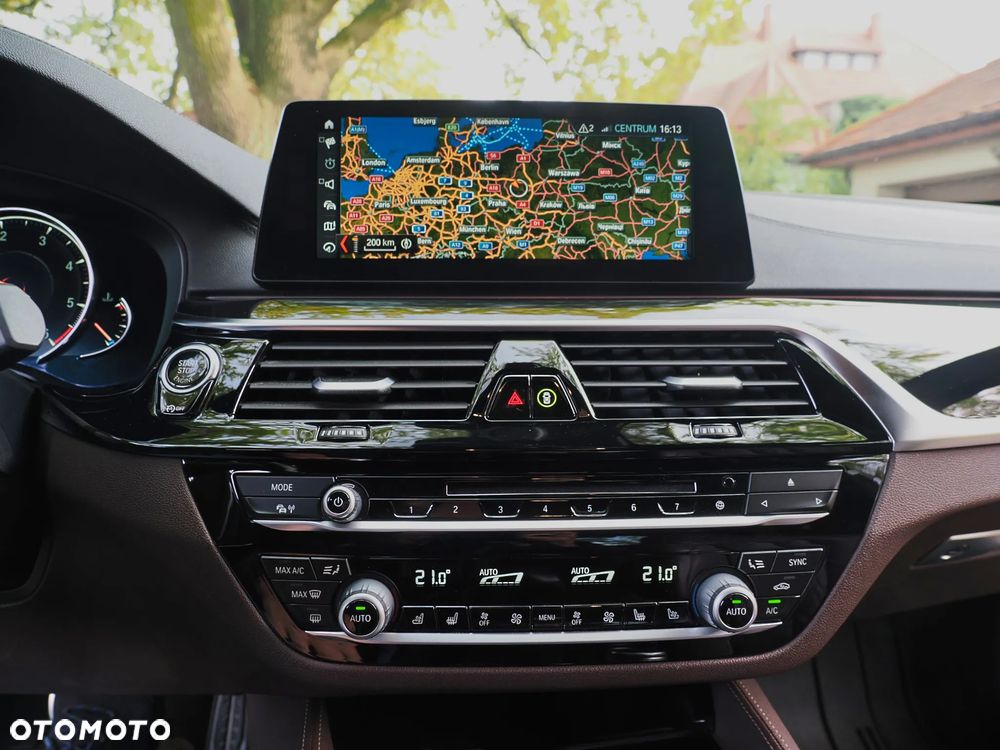 BMW Seria 5 540d xDrive M Sport sport - 29
