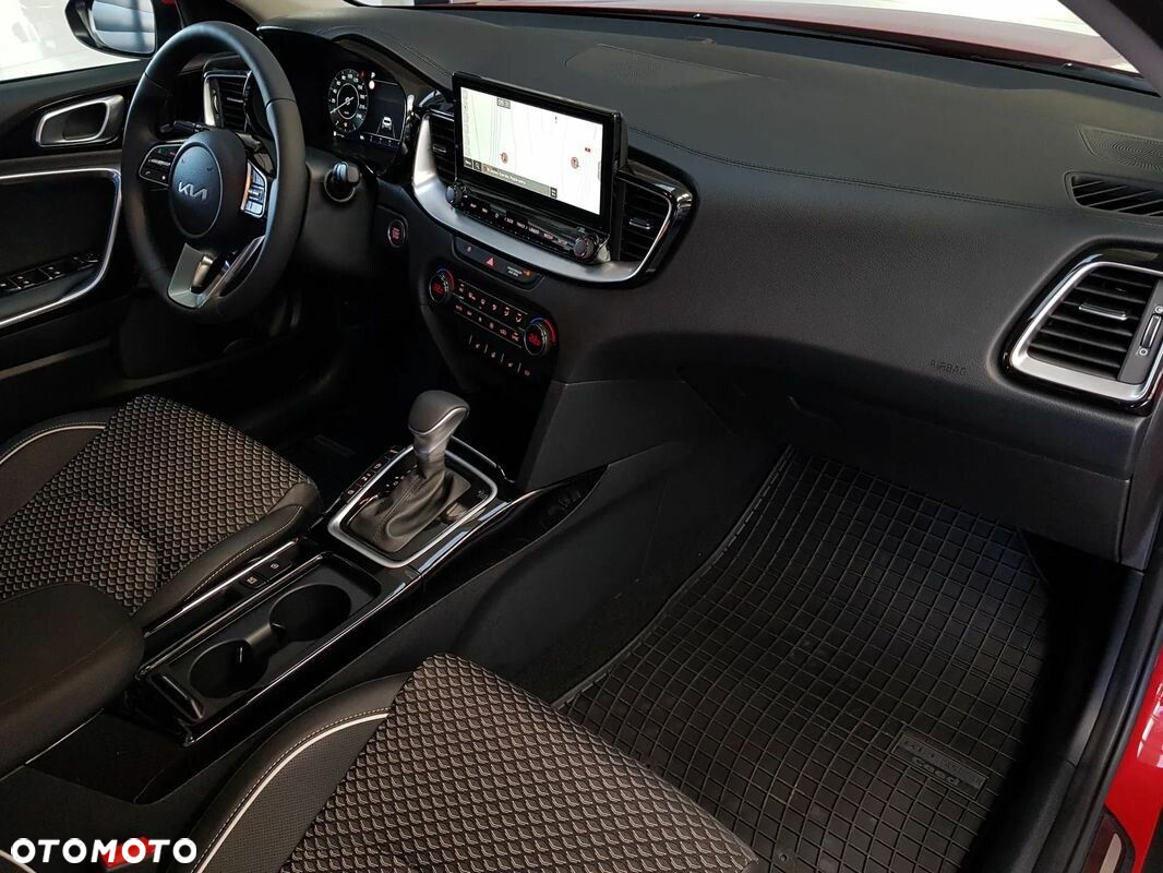 Kia XCeed 1.5 T-GDI Business Line DCT - 21