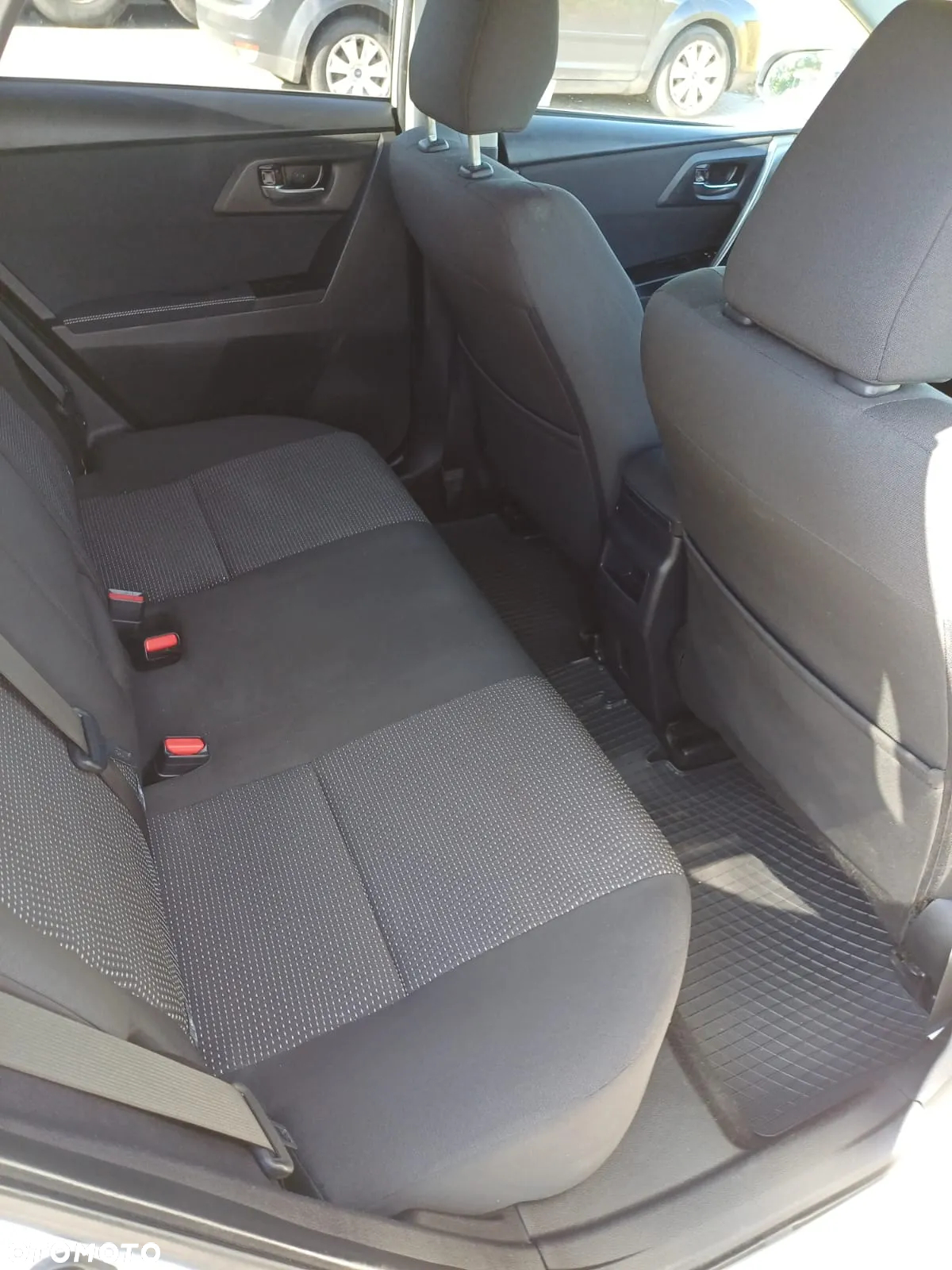 Toyota Auris 1.33 VVT-i Premium - 14
