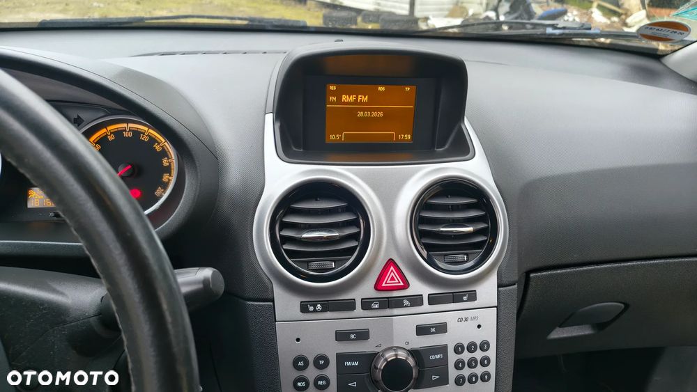 Opel Corsa 1.4 16V Satellite - 17