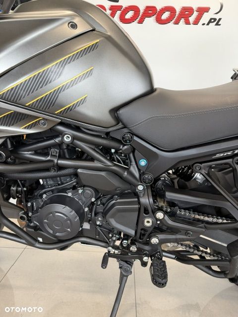 QJMOTOR 900 S - 21