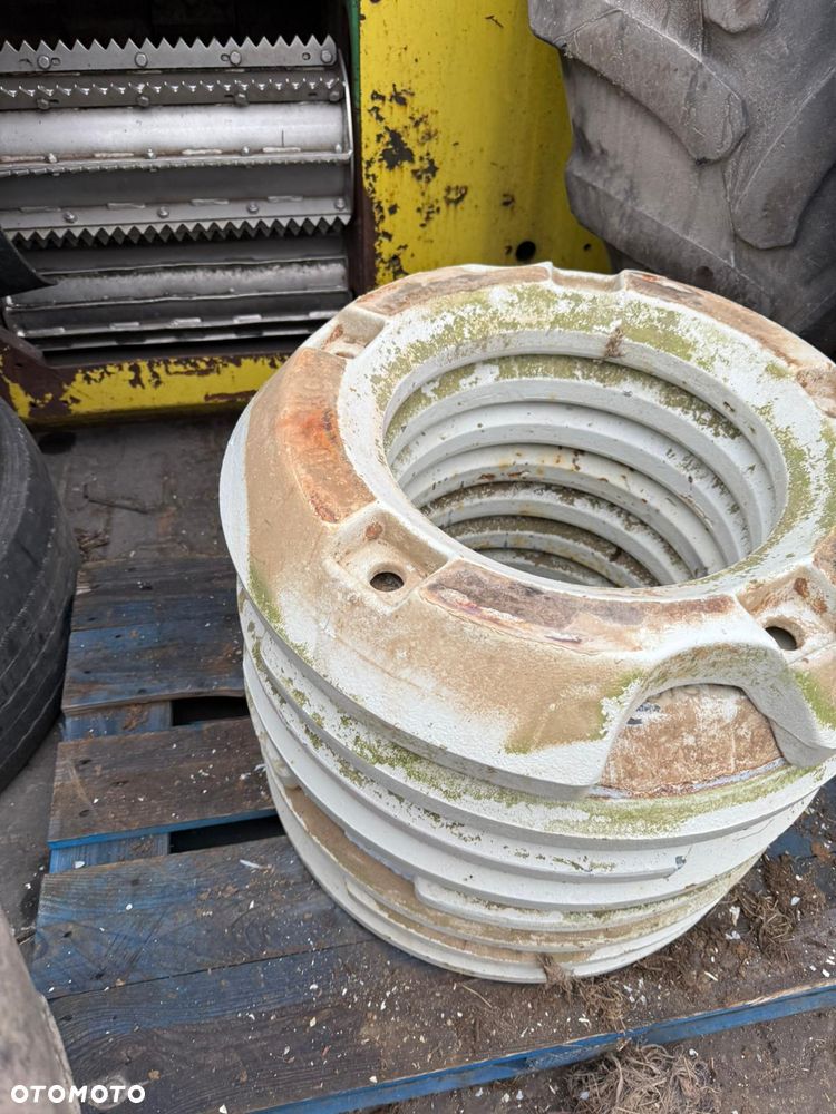 Obciążniki na koła Valtra - 6