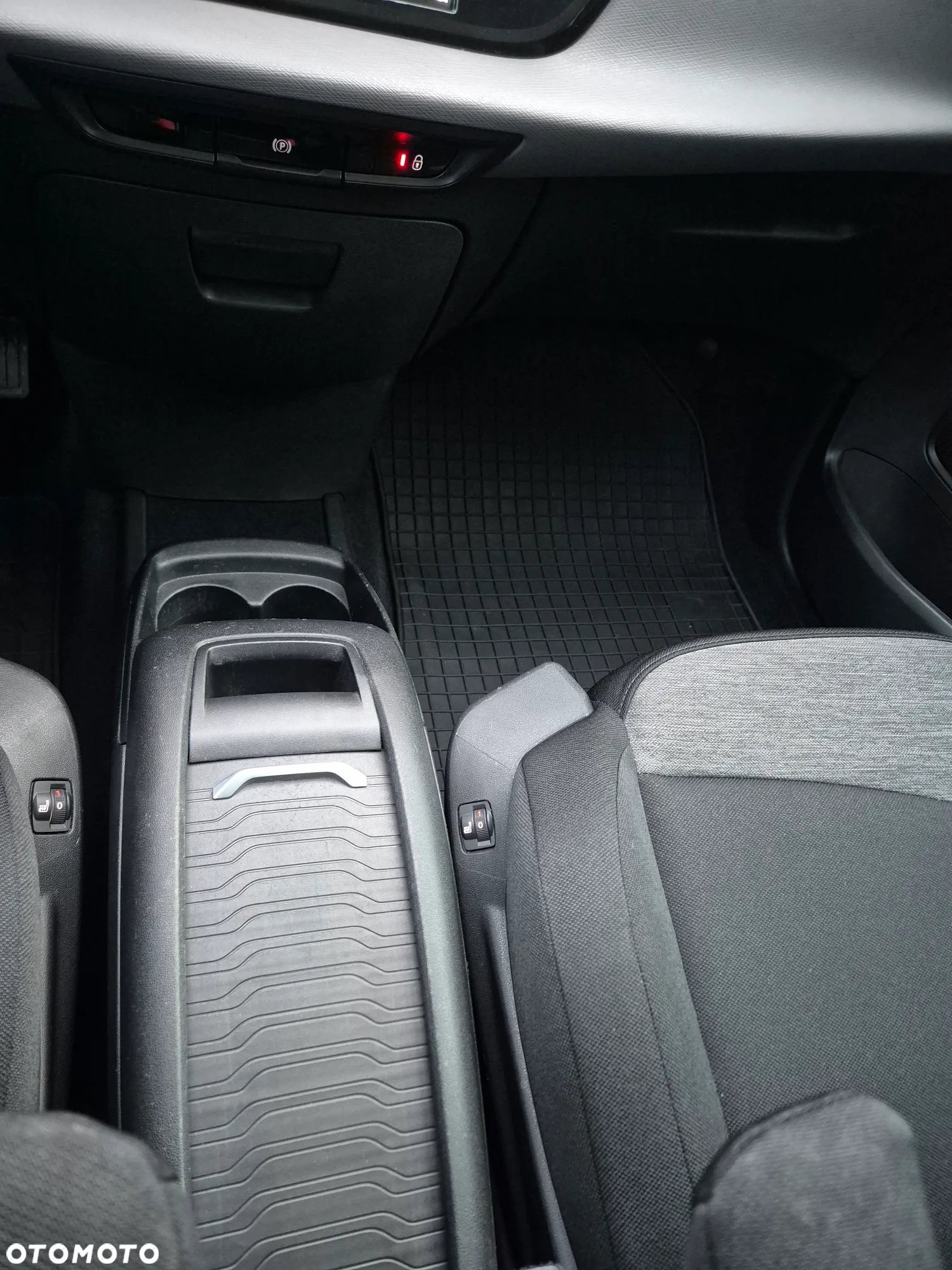 Citroën C4 SpaceTourer Grand BlueHDi 130 Stop&Start EAT8 SHINE - 18