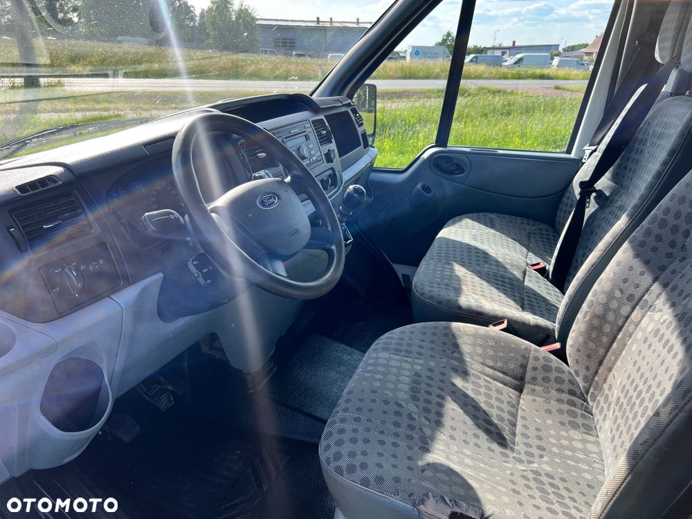 Ford Transit - 8