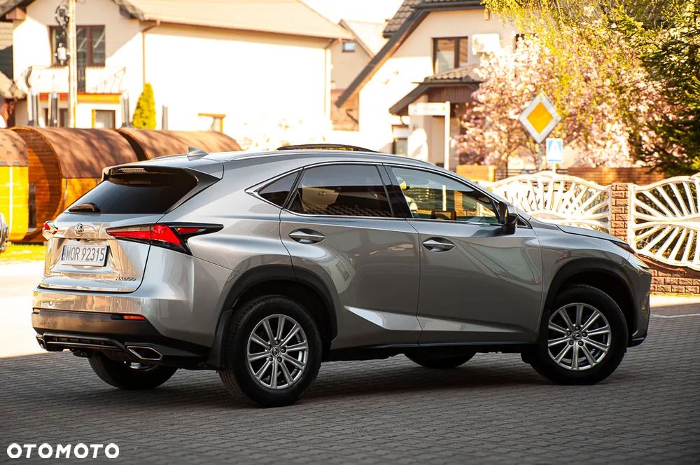 Lexus NX 300 AWD - 16