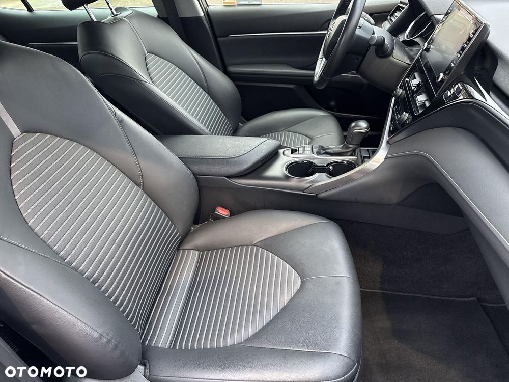 Toyota Camry 2.5 Hybrid Prestige CVT - 15