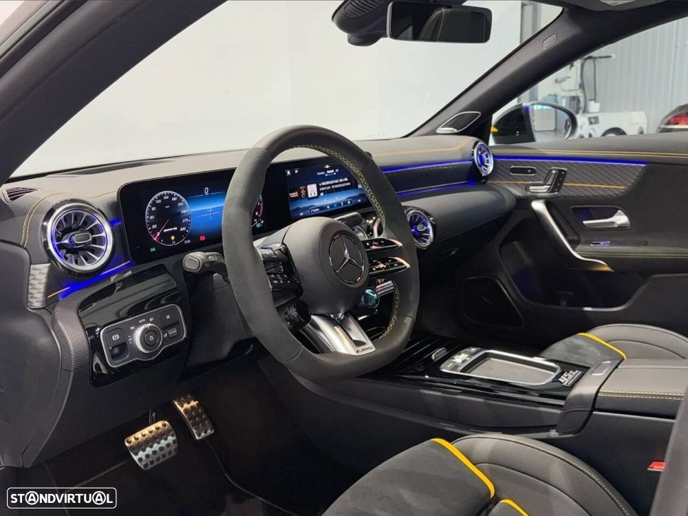 Mercedes-Benz CLA 45 AMG - 8