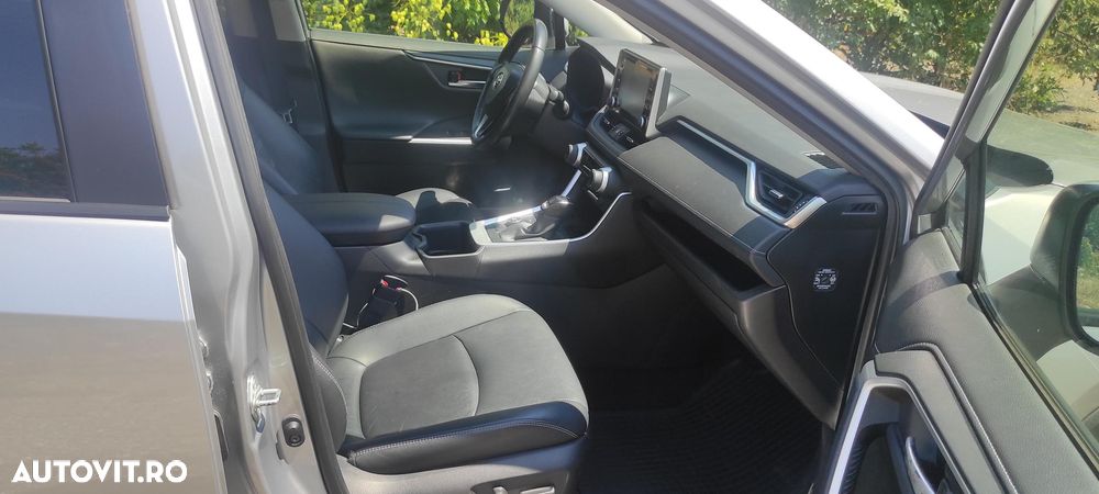 Toyota RAV4 - 18