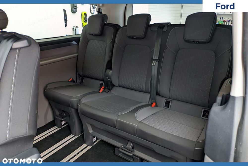 Ford Tourneo Custom - 9