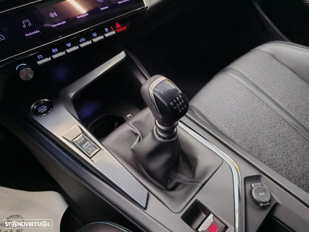 Peugeot 308 1.2 PureTech Allure Full LED - 27