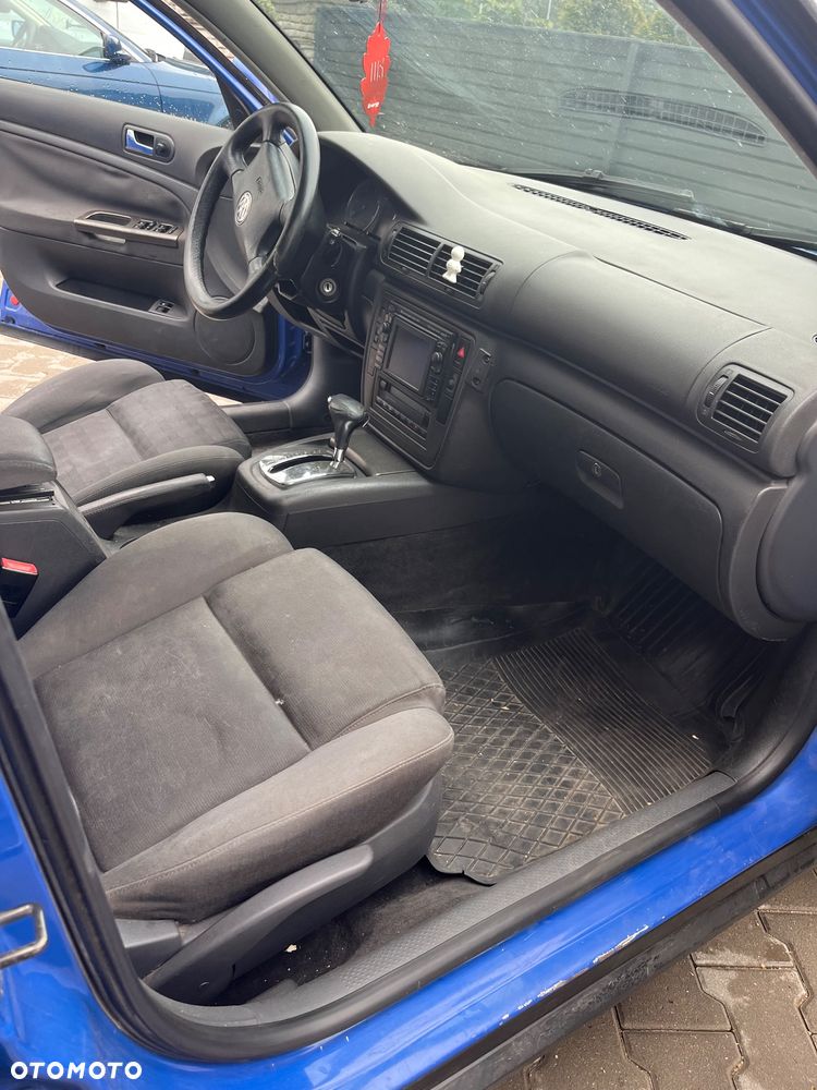 Volkswagen Passat 1.9 TDI Trendline - 2