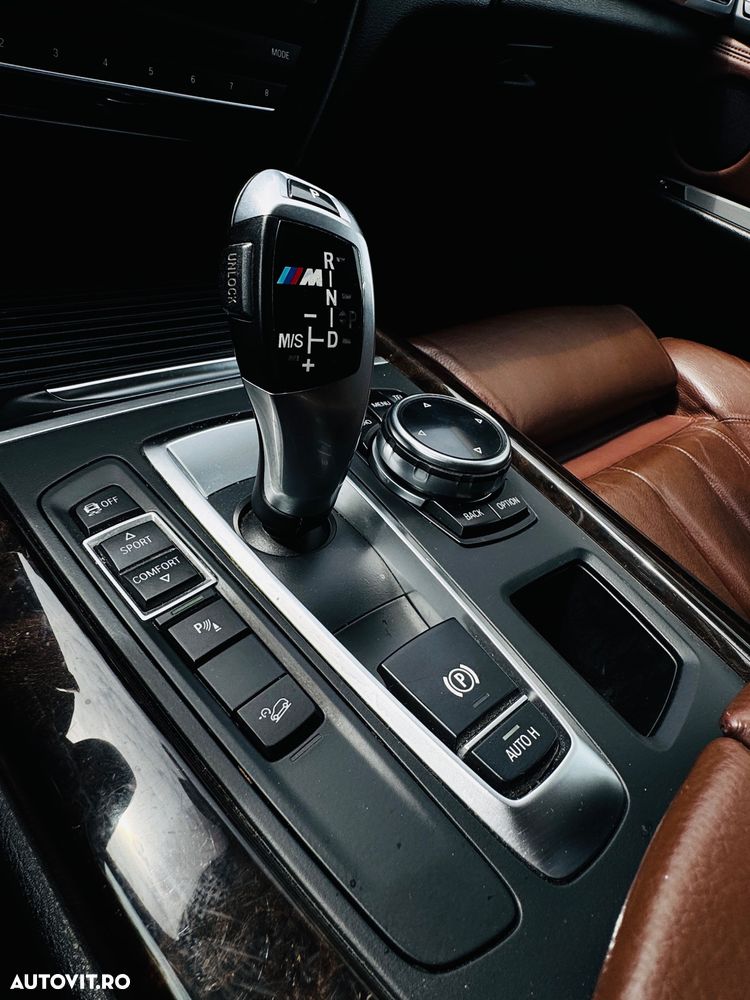 BMW X5 xDrive40d - 9