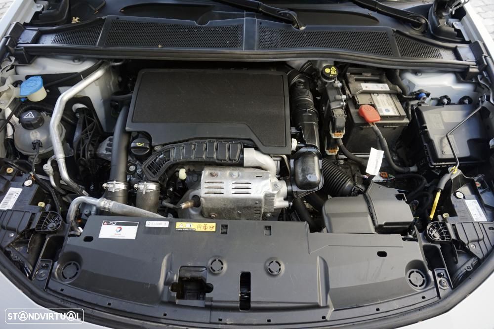 Peugeot 408 1.2 PureTech GT EAT8 - 26