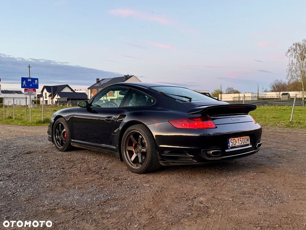 Porsche 911 - 24