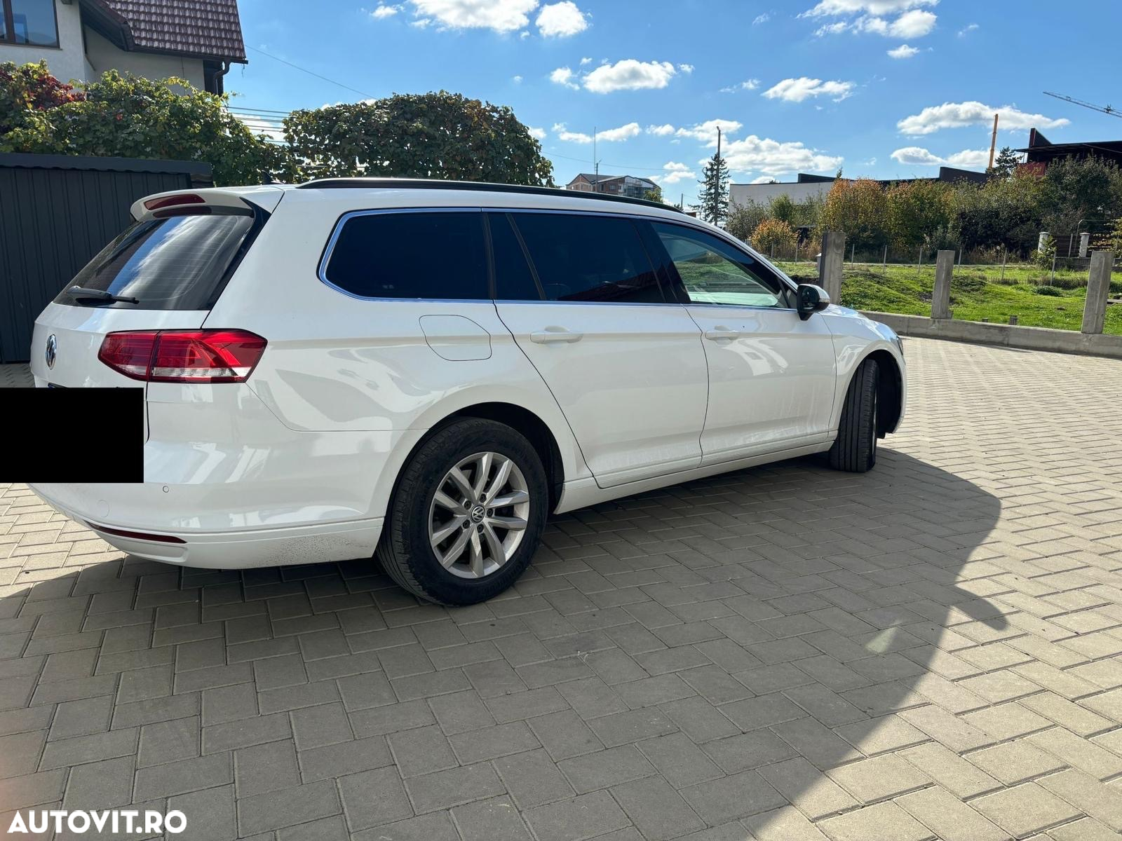 Volkswagen Passat Variant 2.0 TDI DSG Comfortline - 3
