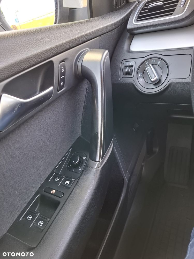 Volkswagen Passat 1.6 TDI Trendline - 13