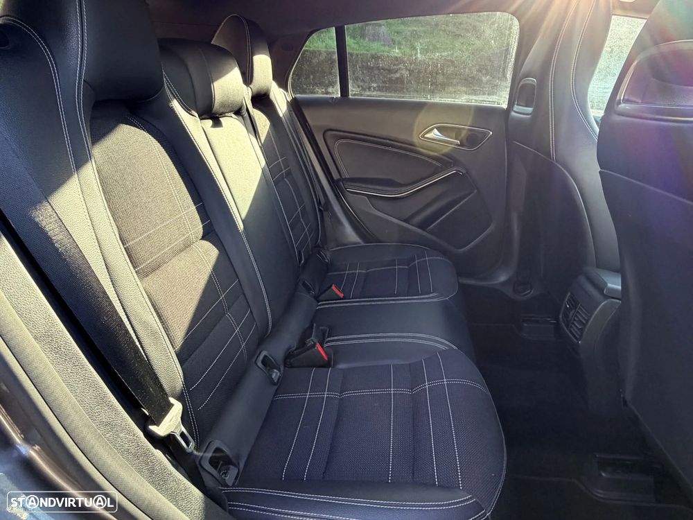 Mercedes-Benz CLA 200 (CDI) d 7G-DCT Urban - 21