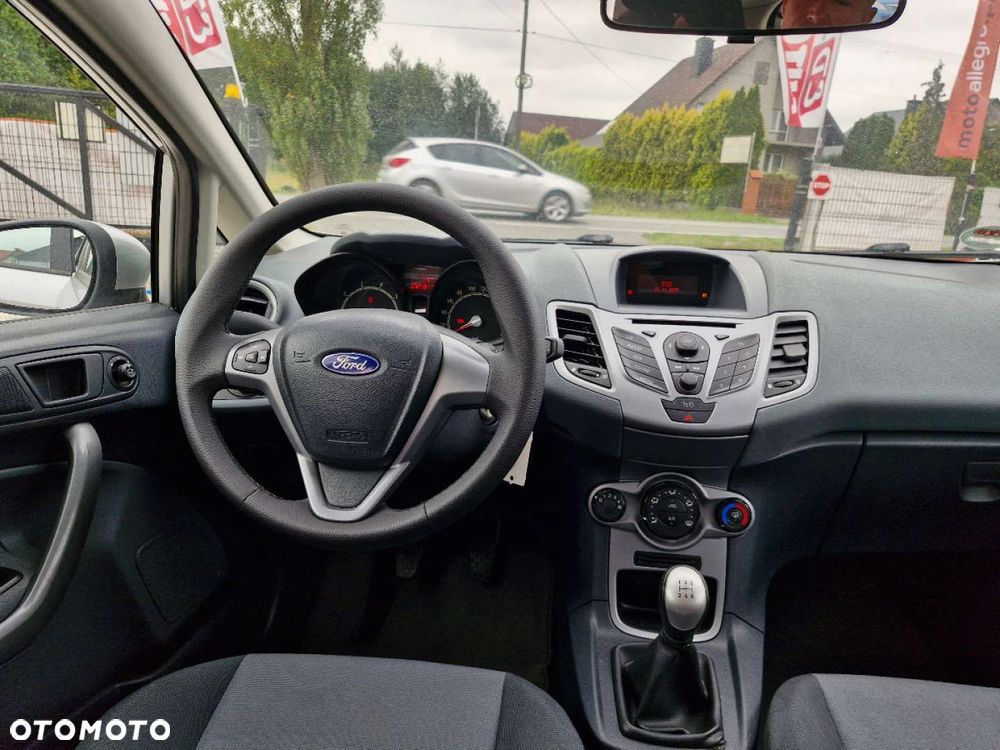 Ford Fiesta - 8