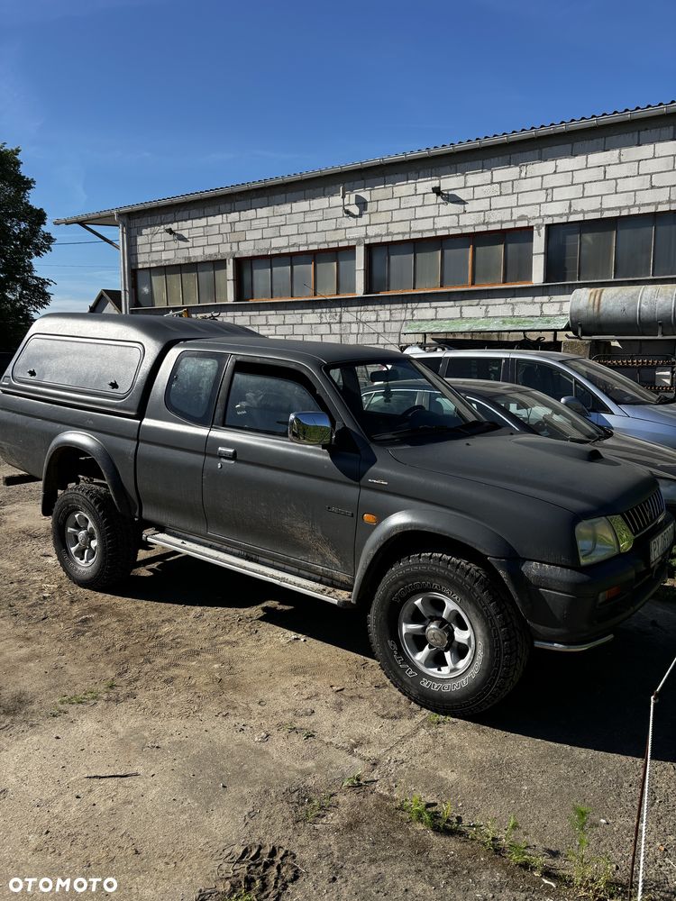 Mitsubishi L200 - 4