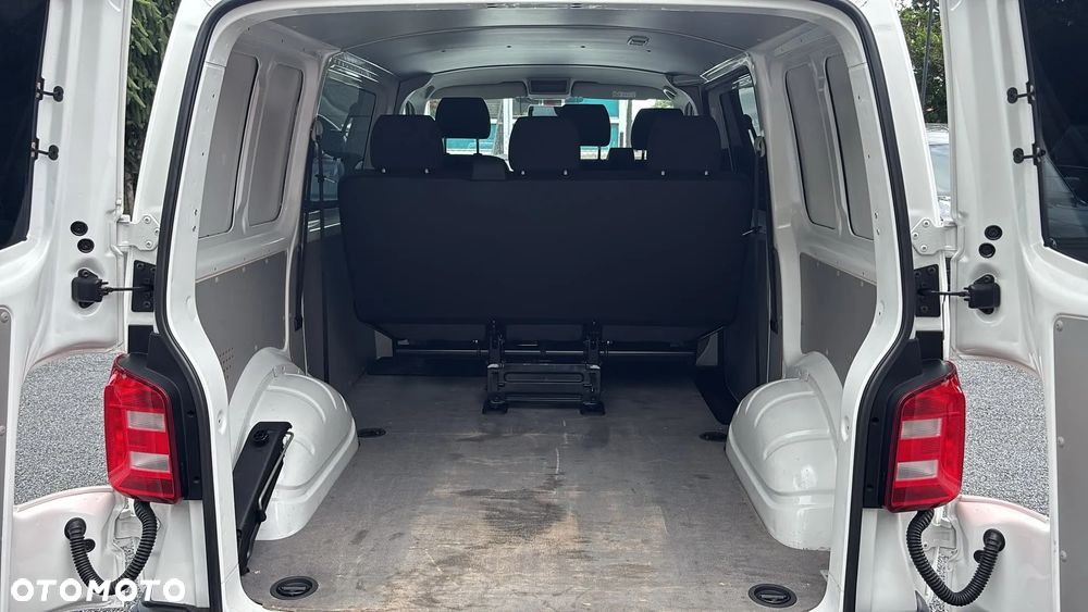 Volkswagen Transporter - 9