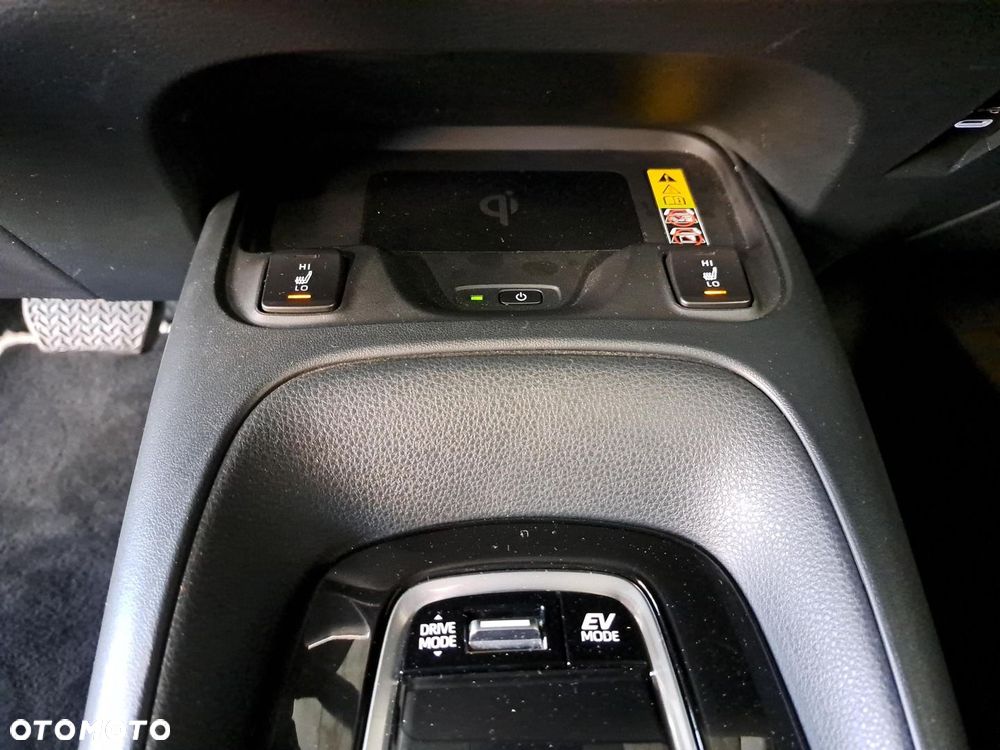 Toyota Corolla 1.8 Hybrid Comfort - 27