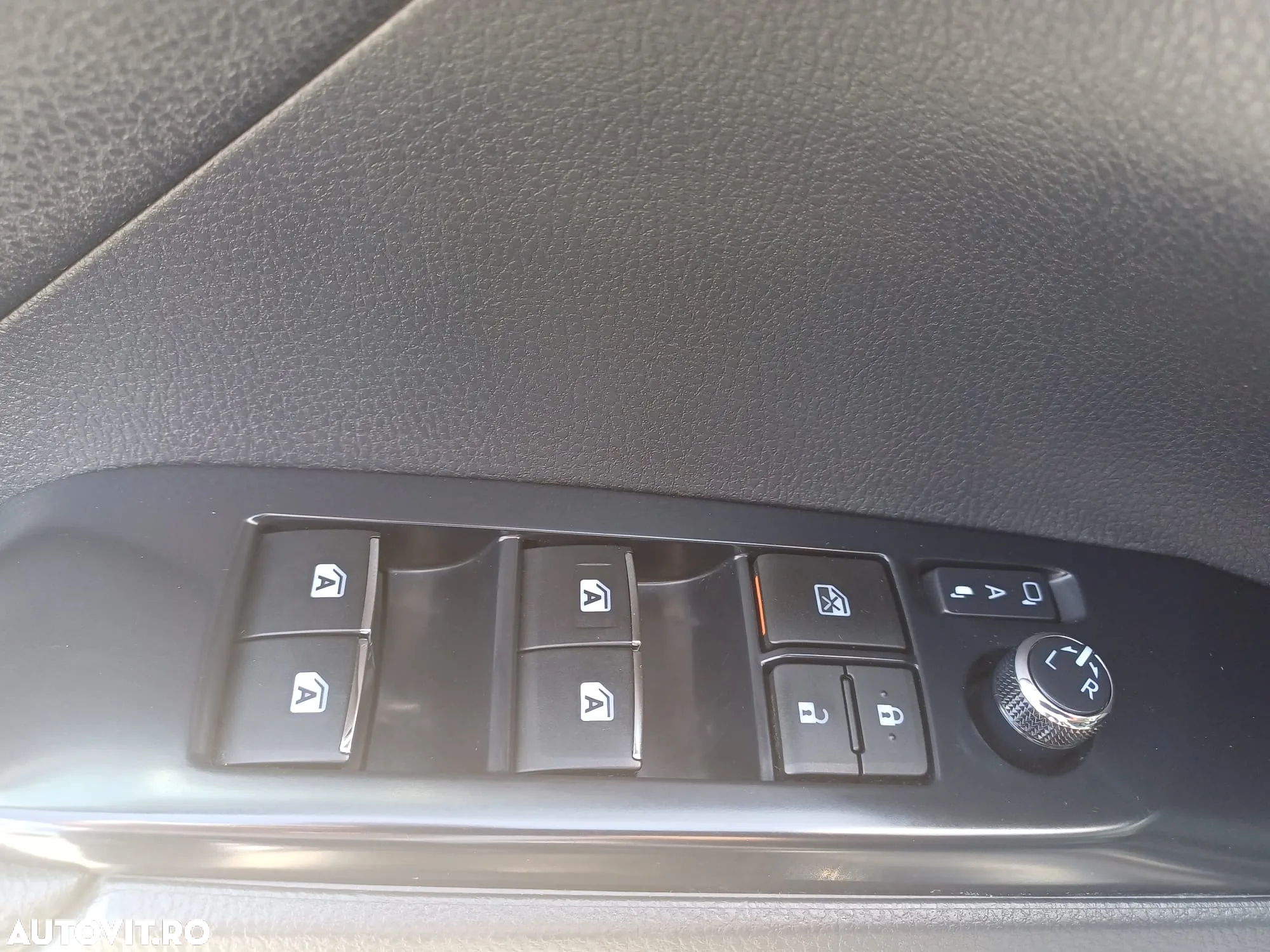 Toyota Camry 2.5 Hybrid Exclusive - 13