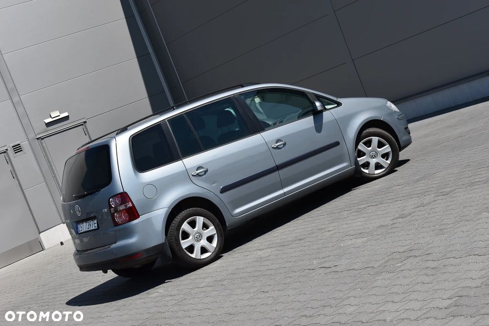 Volkswagen Touran 1.4 TSI Cross - 33