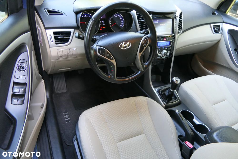 Hyundai i30 1.6 GDI Comfort - 17