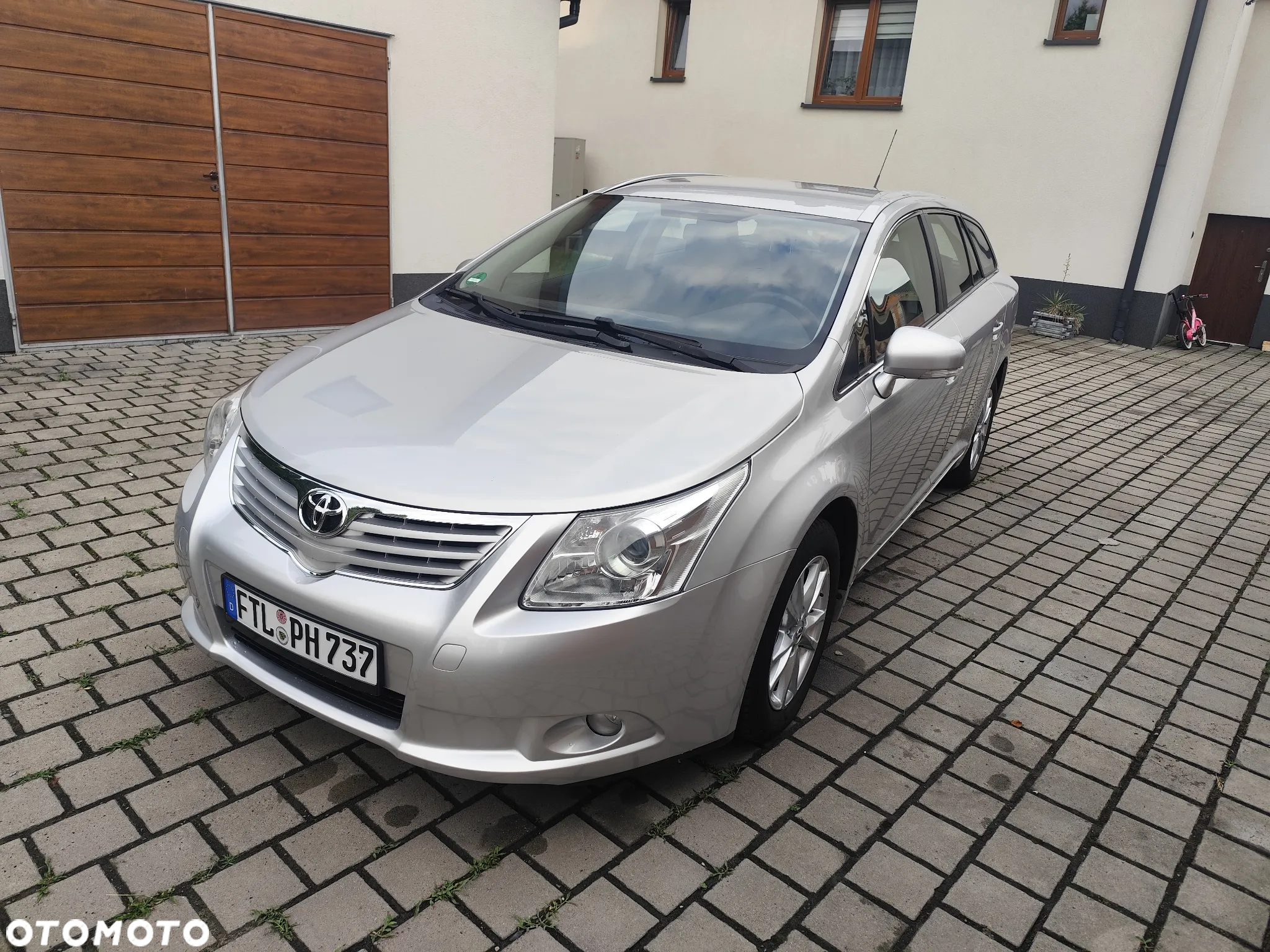 Toyota Avensis 1.6 Active - 18