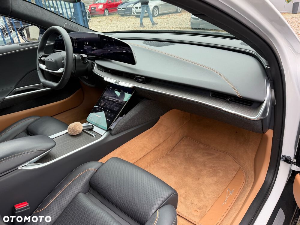 Lucid Air AWD Touring - 34