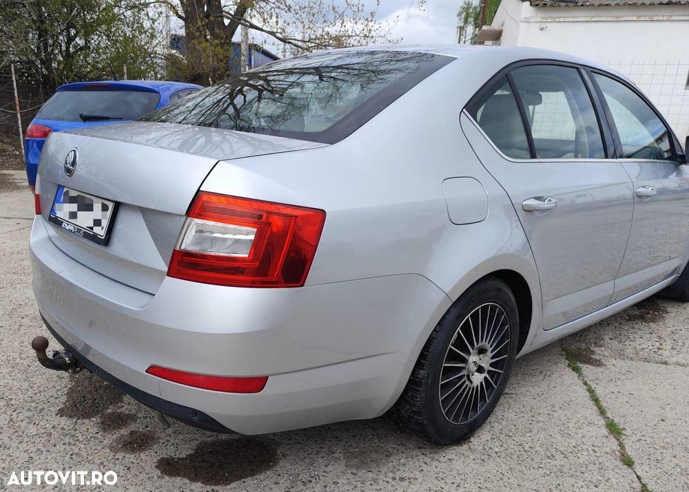 Skoda Octavia 2.0 TDI Green tec Elegance - 9