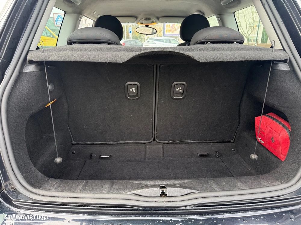 MINI 3 Portas Cooper D - 12