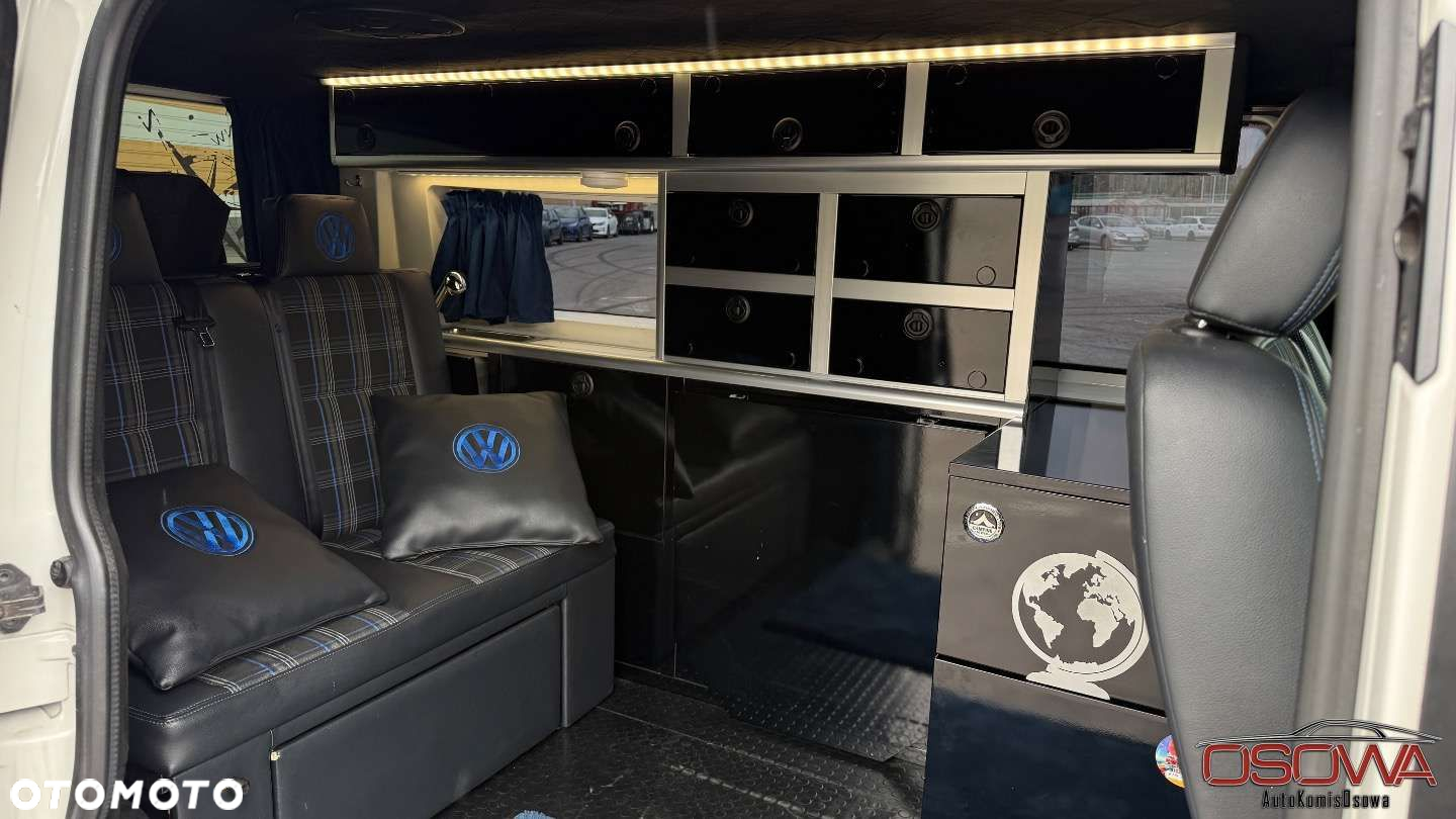 Volkswagen Multivan - 18