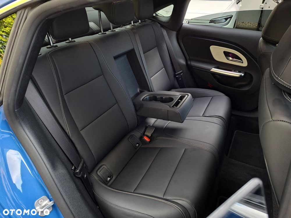 Mercedes-Benz CLA - 18