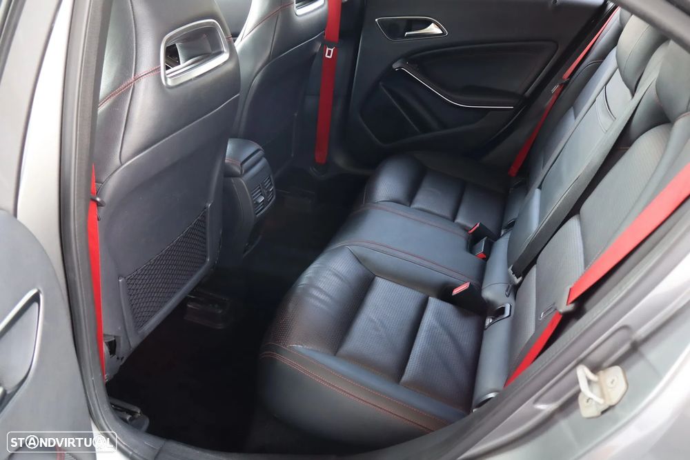 Mercedes-Benz A 250 BE AMG Sport Aut. - 11