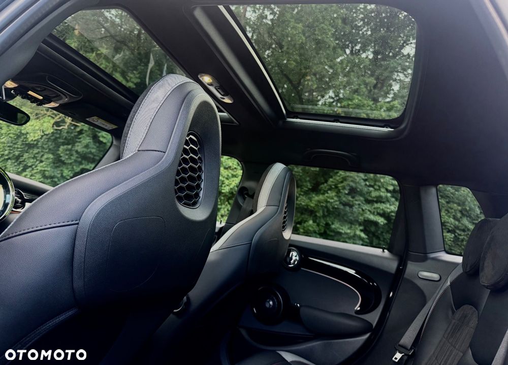 MINI Cooper S John Works Trim - 12