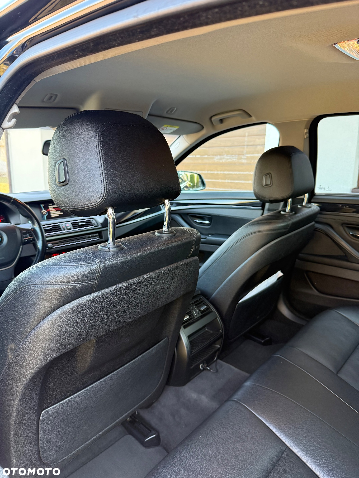 BMW Seria 5 520d xDrive - 15